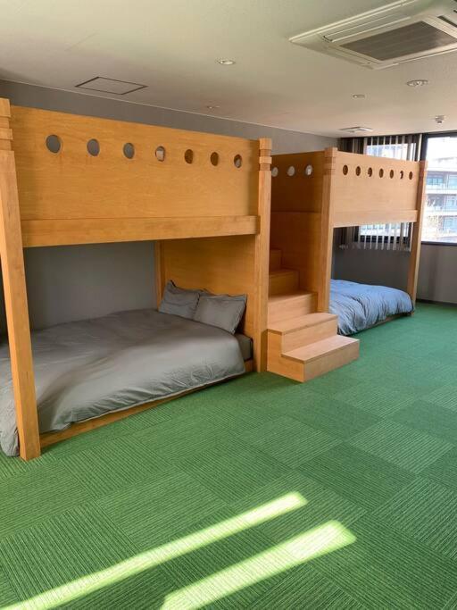 8人まで一緒に 素敵な二段ベッドがある広い客室 Kdy Apartment Kumamoto